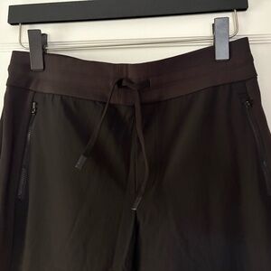Athleta Headlands Hybrid Trek Jogger size 8 Tall